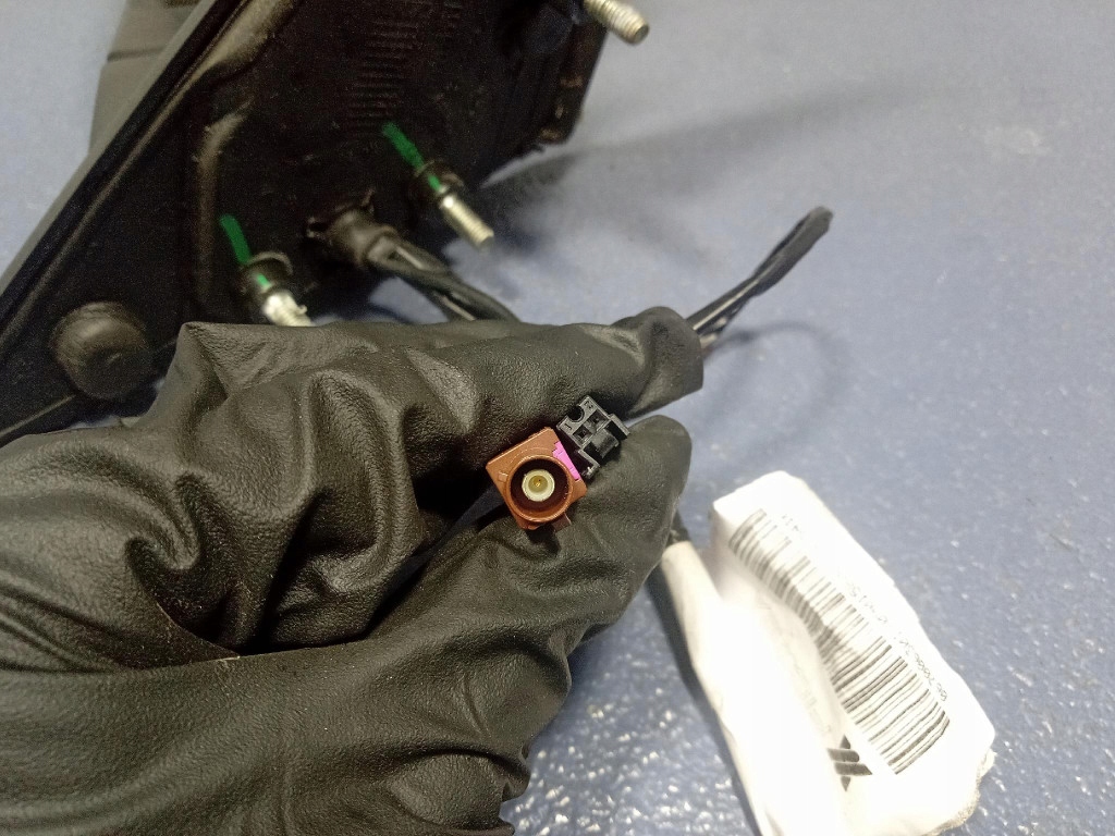 Maserati levante зеркало правое европа 19 pin Недорого