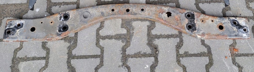 фото №1, Балка поперечная кронштейн рамы mercedes actros mp4