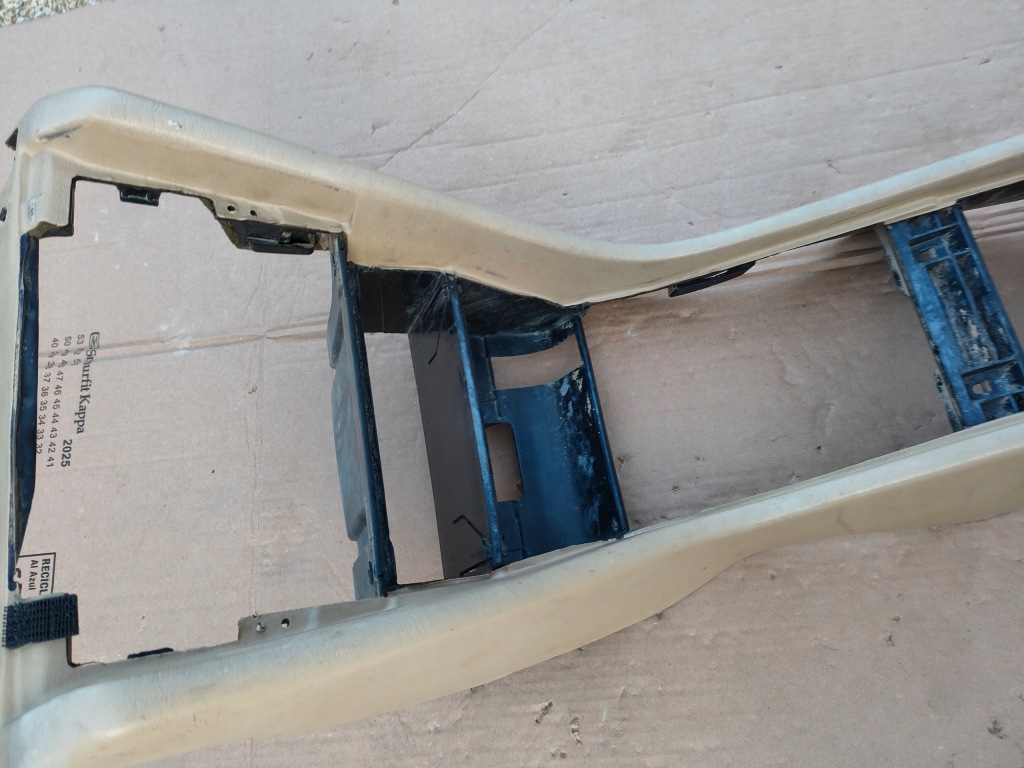 Mercedes benz w124 тунель середній панель Недорого