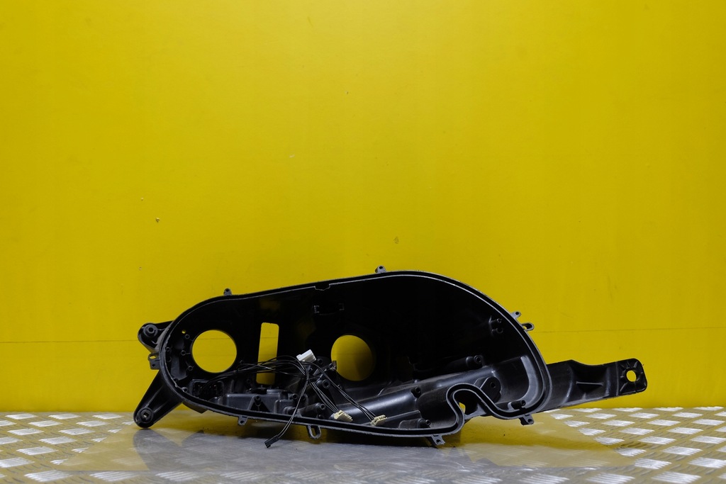 фото №1, Bentley continental 2012- фара корпус ксенон r