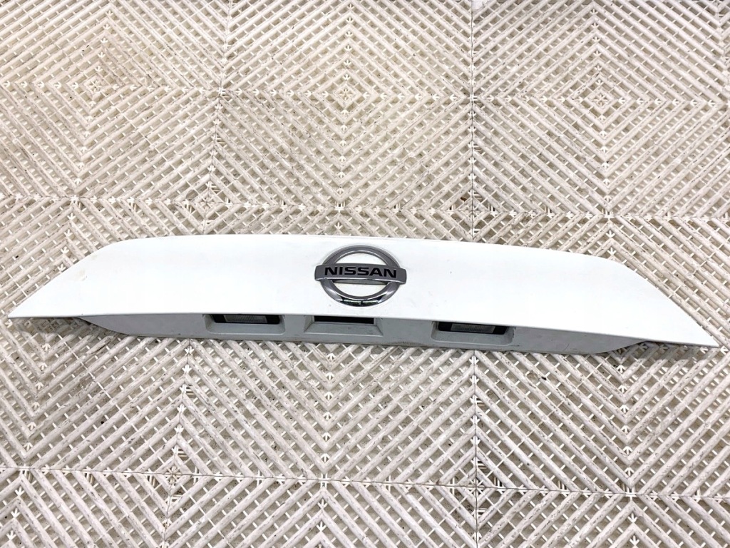 Купити Молдинг кришки задній nissan qashqai j11 crossover 908104esxx