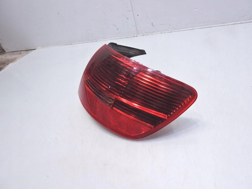 фото №7, Лампа правая задняя задняя audi a6 c6 89036920