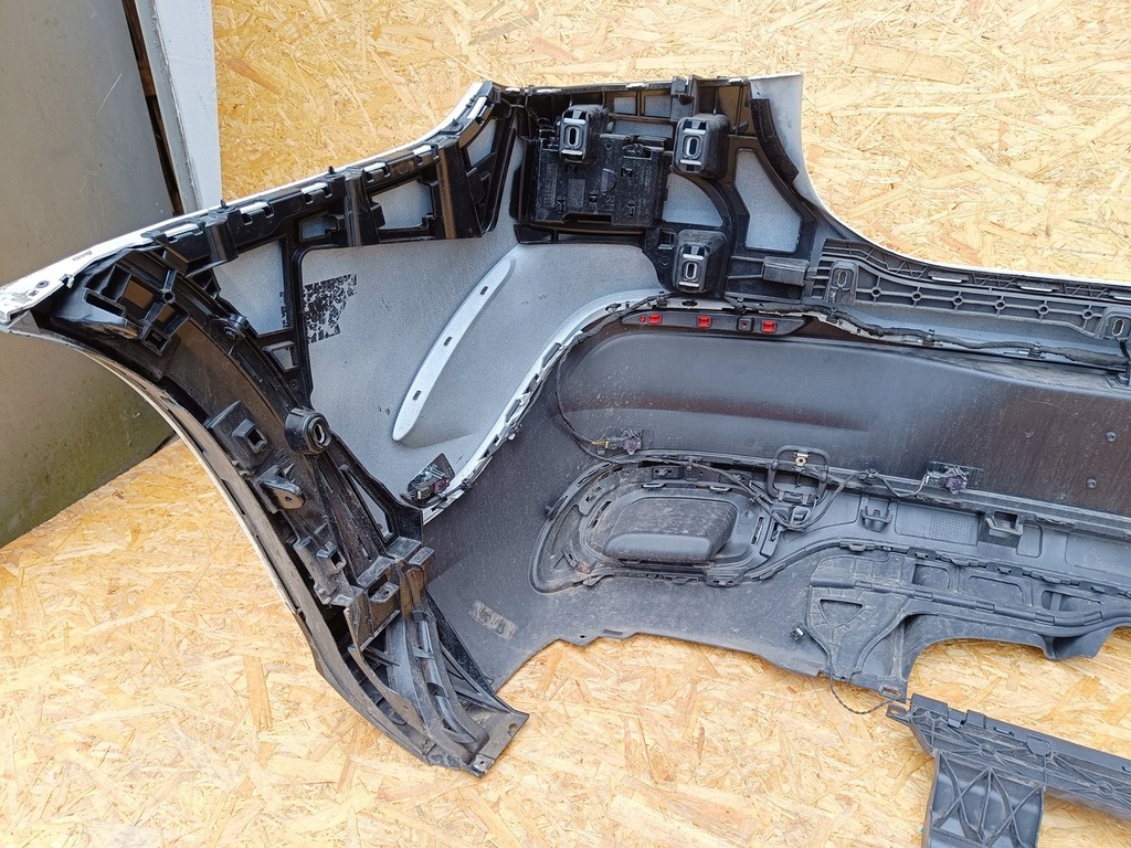 фото №9, Mercedes gle w167 amg coupe lift 6xpdc бампер задняя kompletny +направляющие 2023r