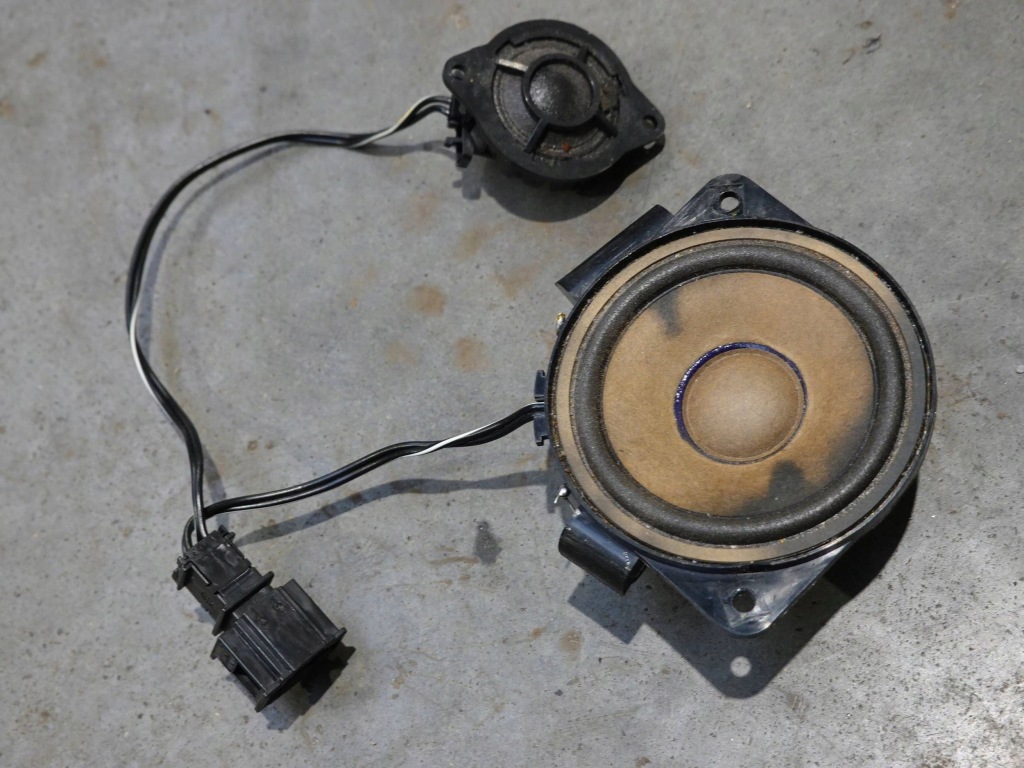 Купить Vw new beetle кабриолет  1y0 динамик консоли перед оригинал