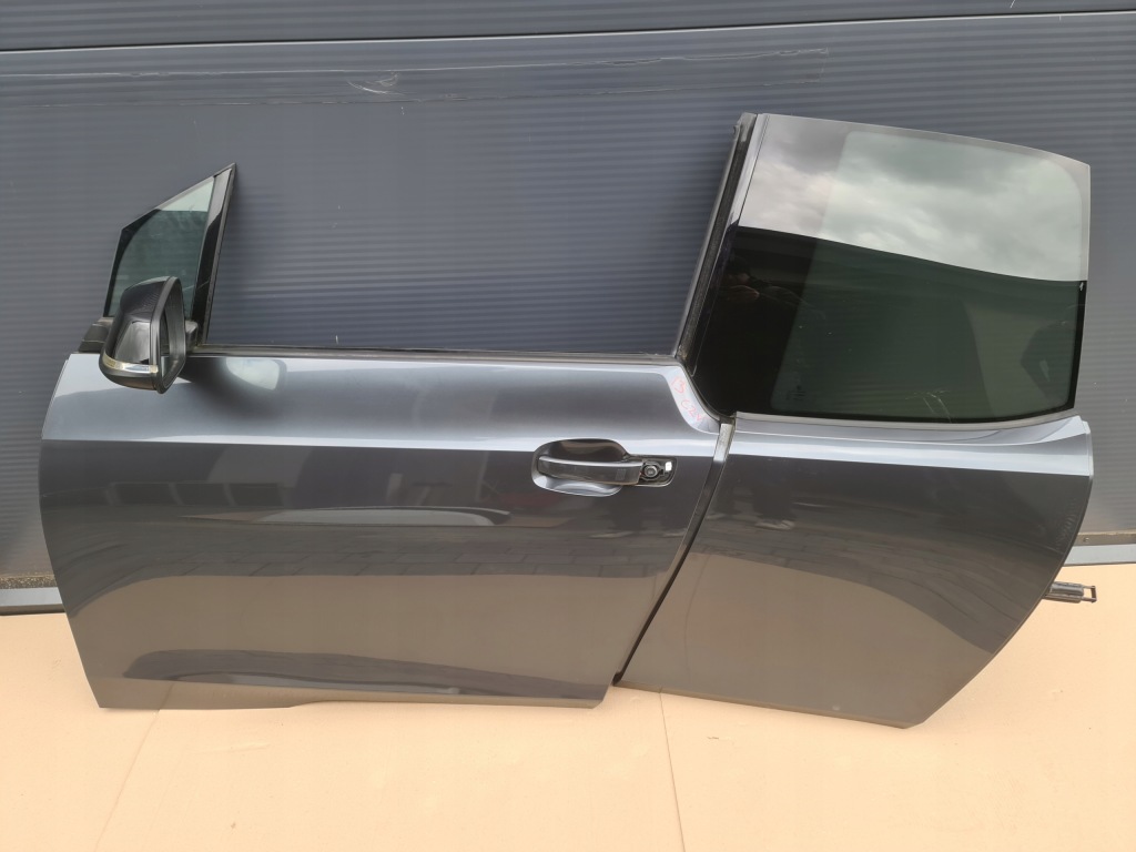 фото №1, Bmw i3 дверь левая перед задняя зеркало c2v mineral grau металлик