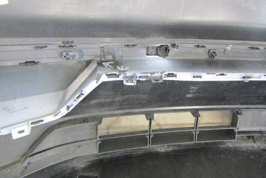 фото №15, Бампер перед передній volvo ex30 ex 30 23- logo