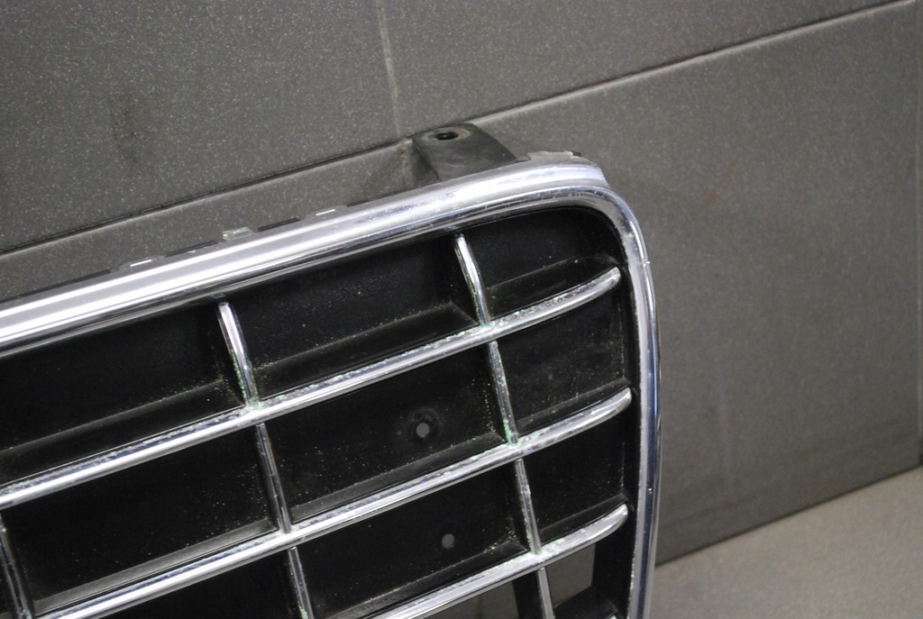 фото №6, Решётка радиатора решётка радиатора радиатор audi r8 420853651a