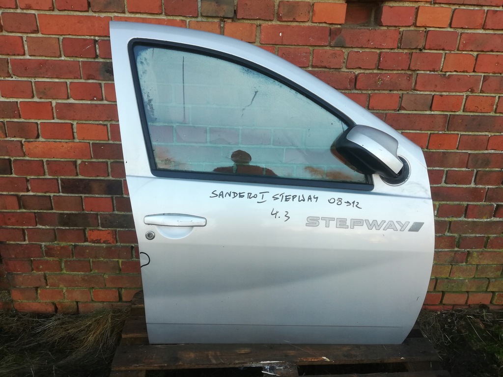 фото №1, Дверь передние правое dacia sandero i 08-12 stepway