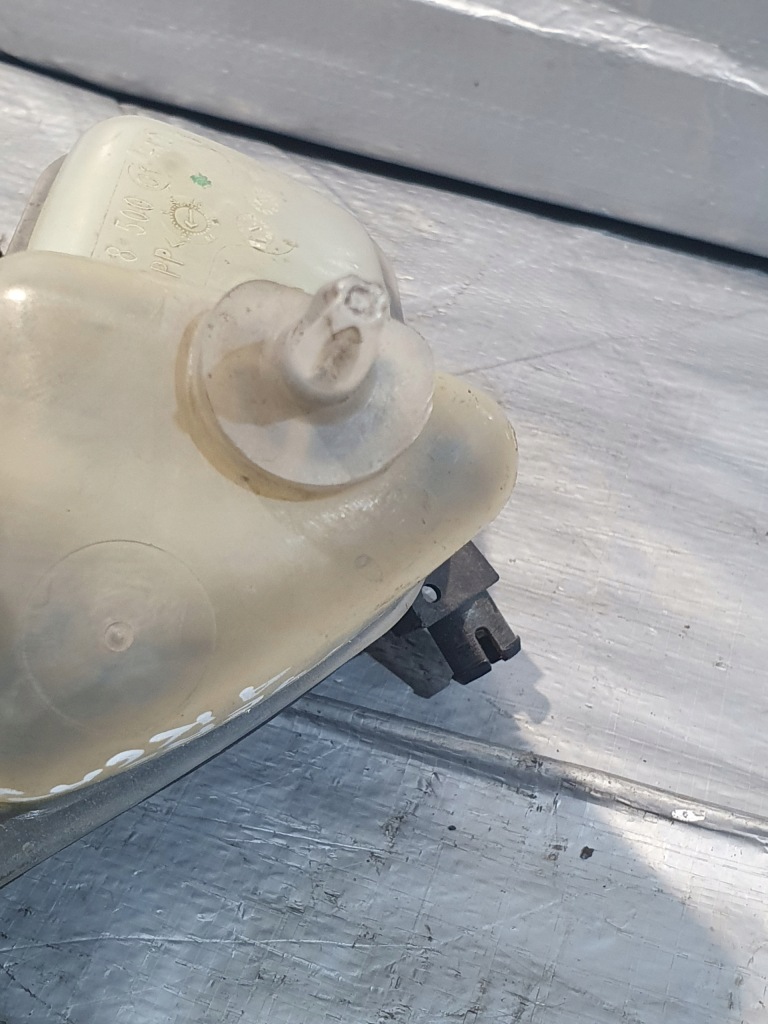 Бак розширювальний mercedes w168 97-04r. Зі Шроту