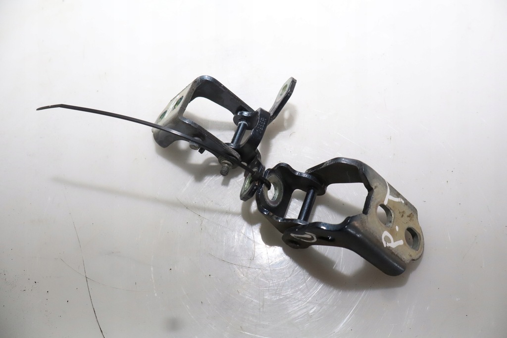 фото №4, Петля двері правий задня renault megane iv