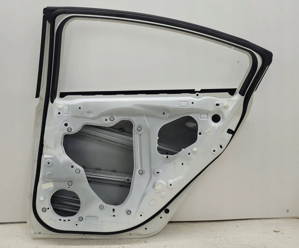 фото №8, Mazda 6 vi gj sedan 12+ дверь задняя задние правое fv