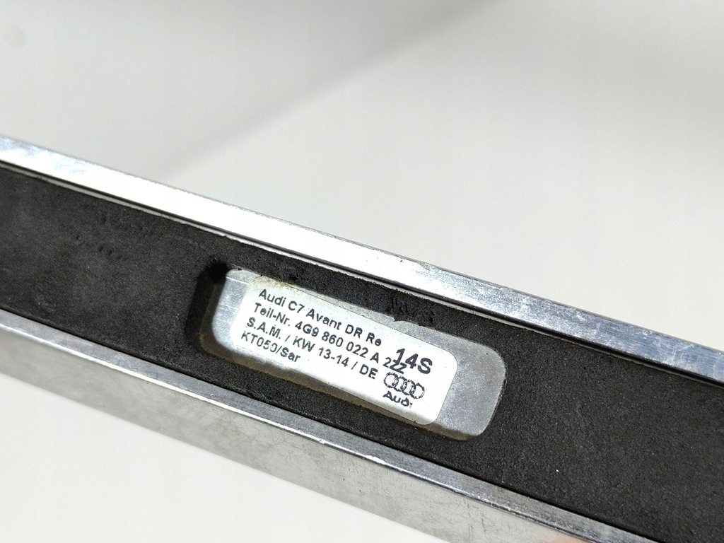 фото №11, Audi a6 c7 avant рейлинг крышный правый 4g9860022a