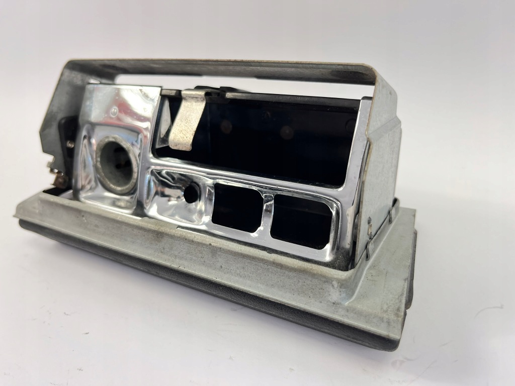 Пепельница перед передняя mercedes 123 w123 Киев