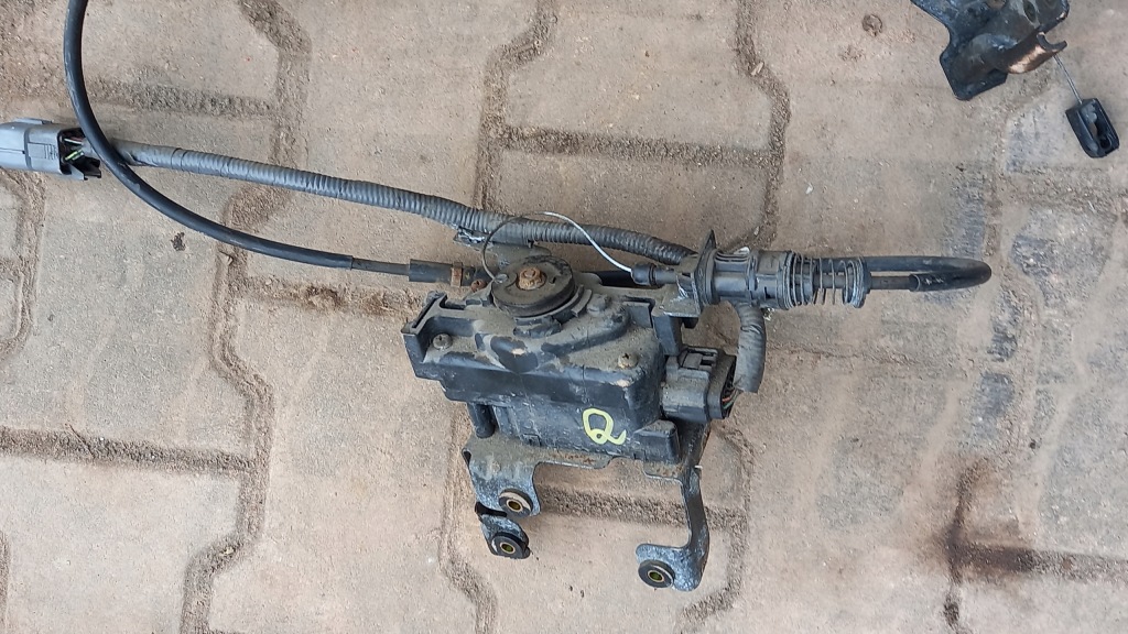 Потенціометр газу mazda 6 03r універсал gj6a 66312 в Україні