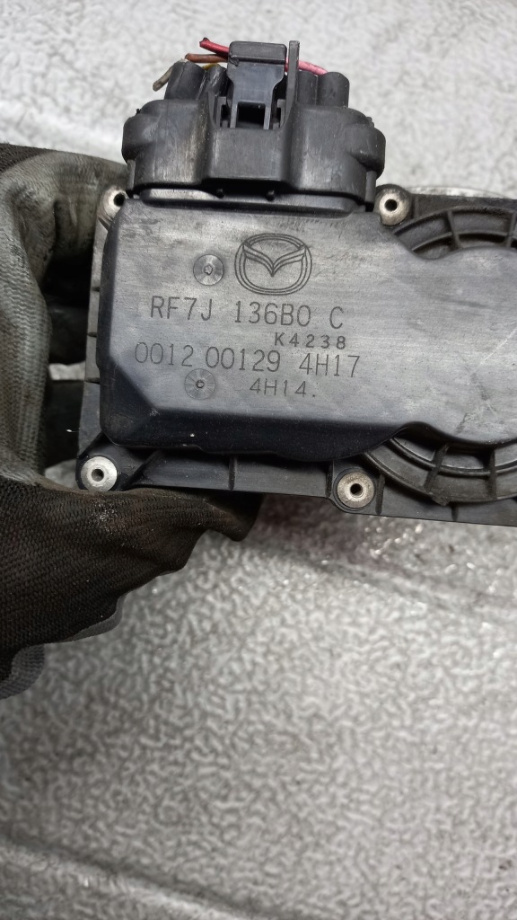 фото №2, Дроссельная заслонка mazda 5 06r 2.0crd