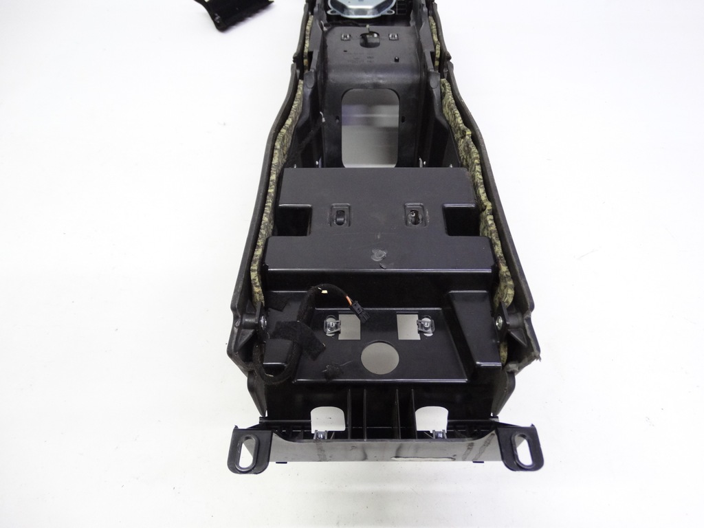 фото №6, Maserati granturismo m145 07-19 туннель средний 69297100 оригинальный