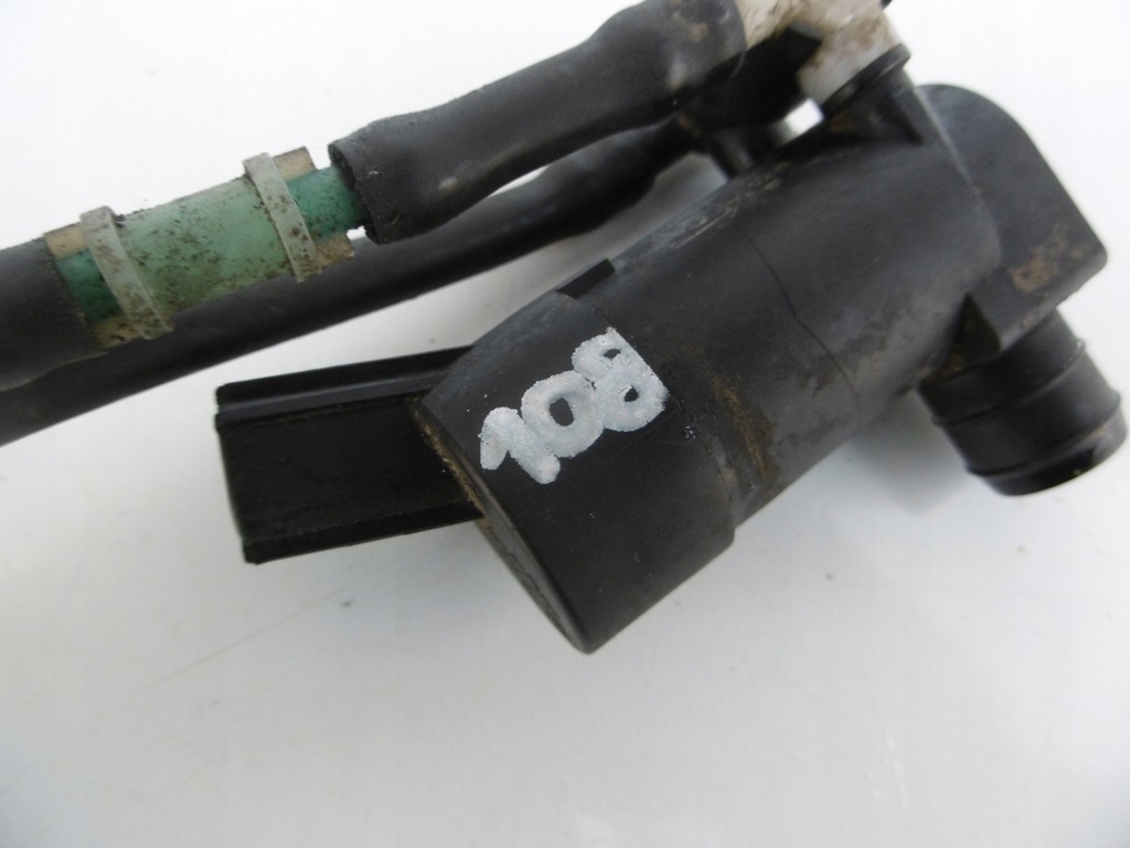 фото №9, Помпа омивача 1s7117k624fe volvo xc90 i ford