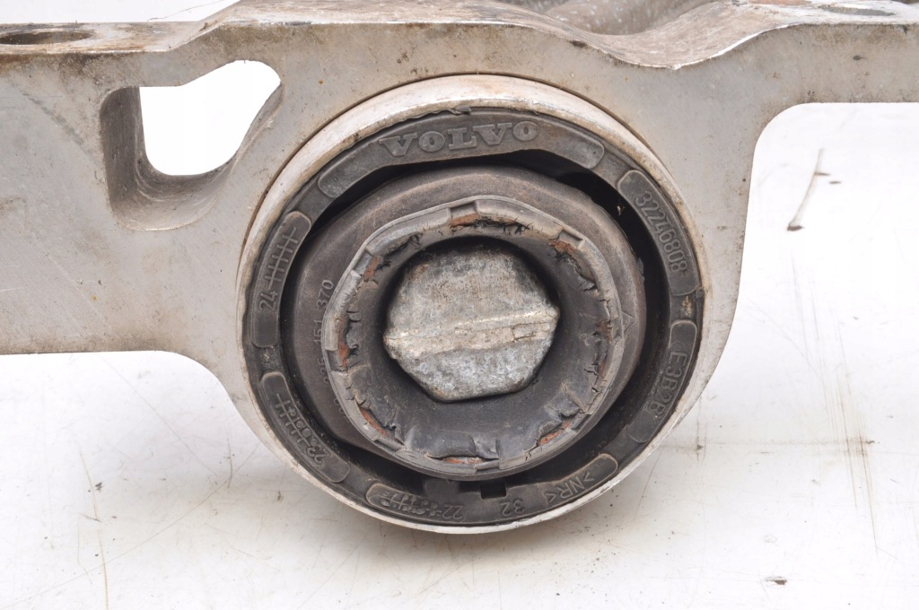 фото №8, Volvo xc90 ii рычаг левый перед передний 32381882