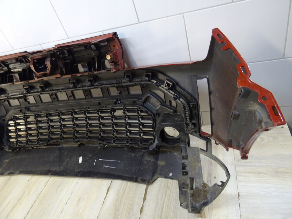 Dacia duster 3 3 2024- бампер передній перед 620267063r llu Недорого