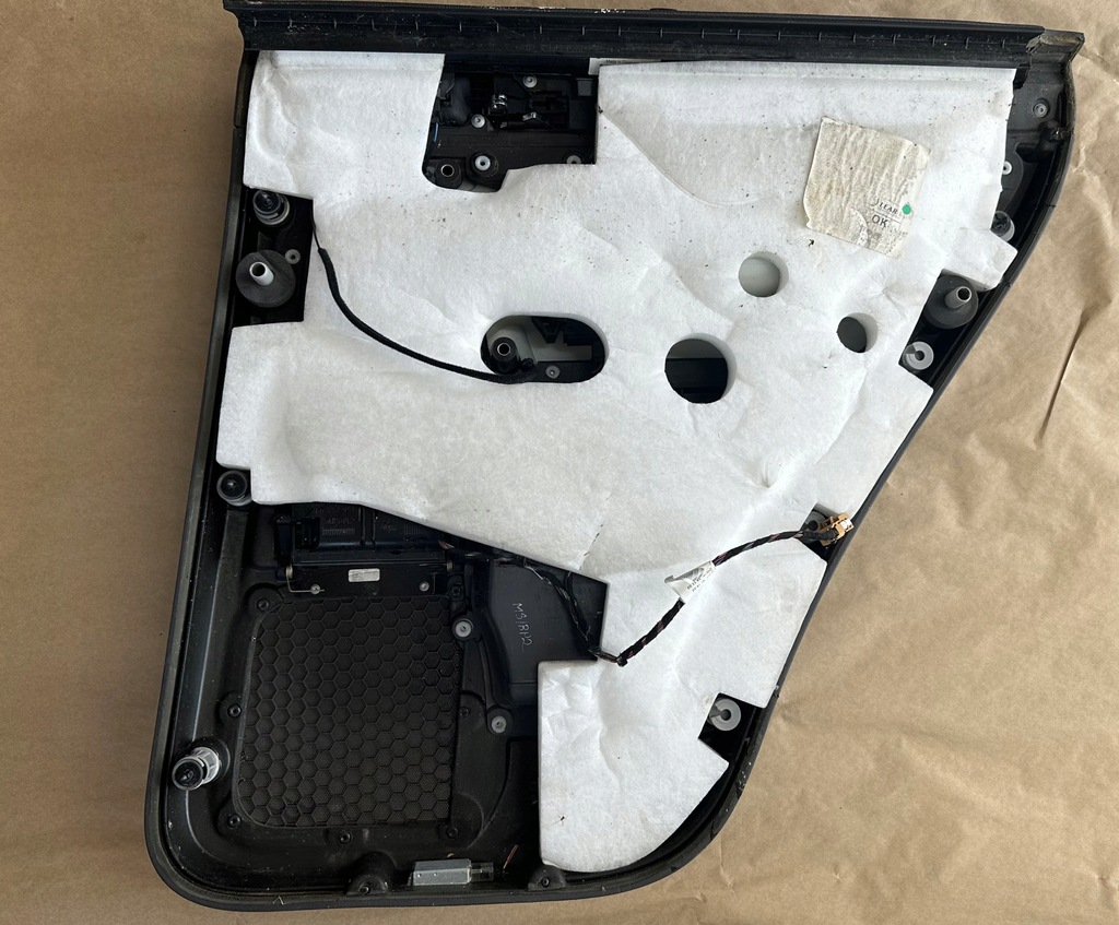 фото №8, Volkswagen touareg 7l обшивка дверь левый задняя 7l6861317a