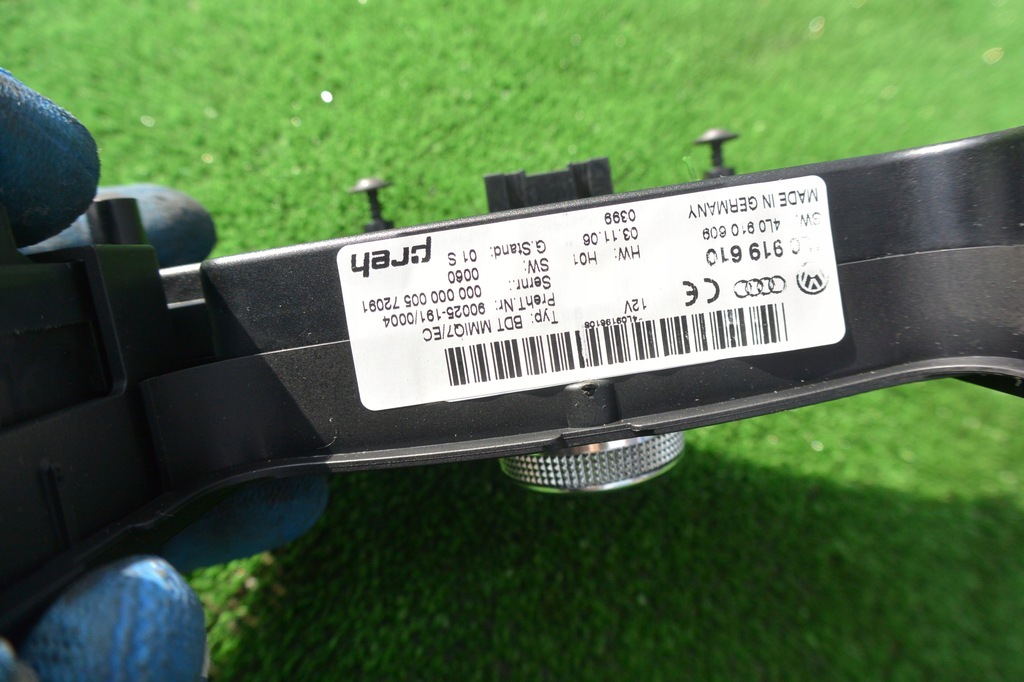 фото №10, Панель керування mmi рамка audi q7 4l eu