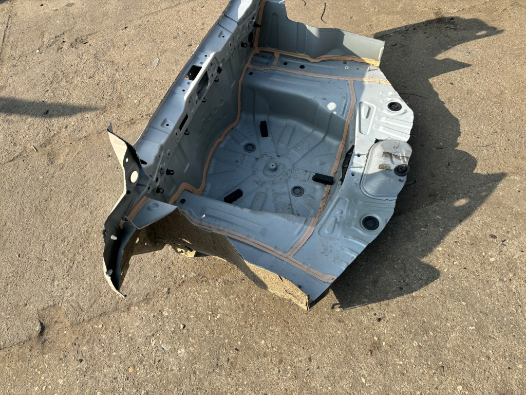 Peugeot 108 citroen c1 2 рестайлінг  ремінь задній піддон epe 2021 рік Недорого