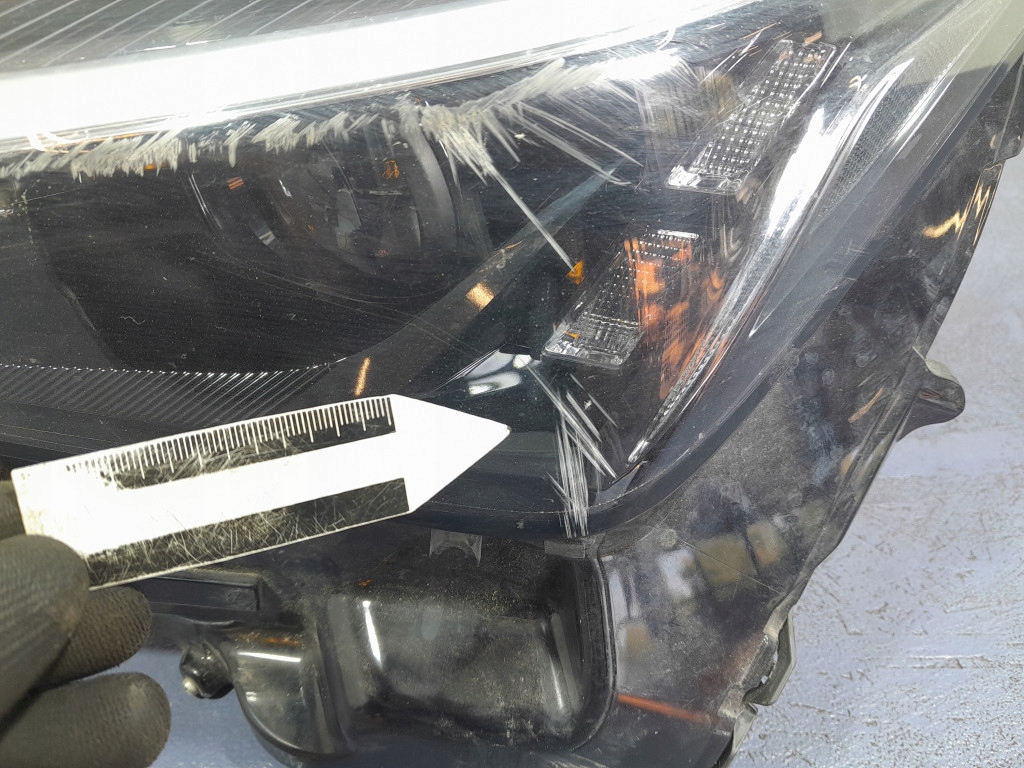 Lexus ux 250h фара левый ксенон eu Оригинал