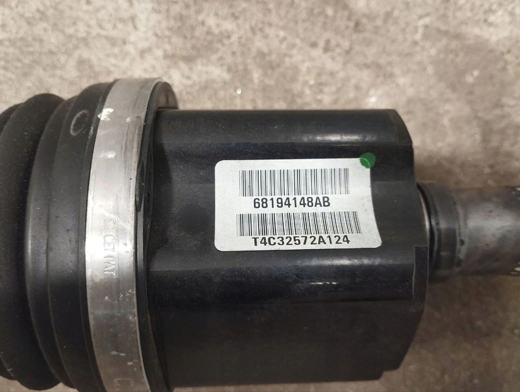 фото №7, Chrysler pacifica 2018 приводной вал