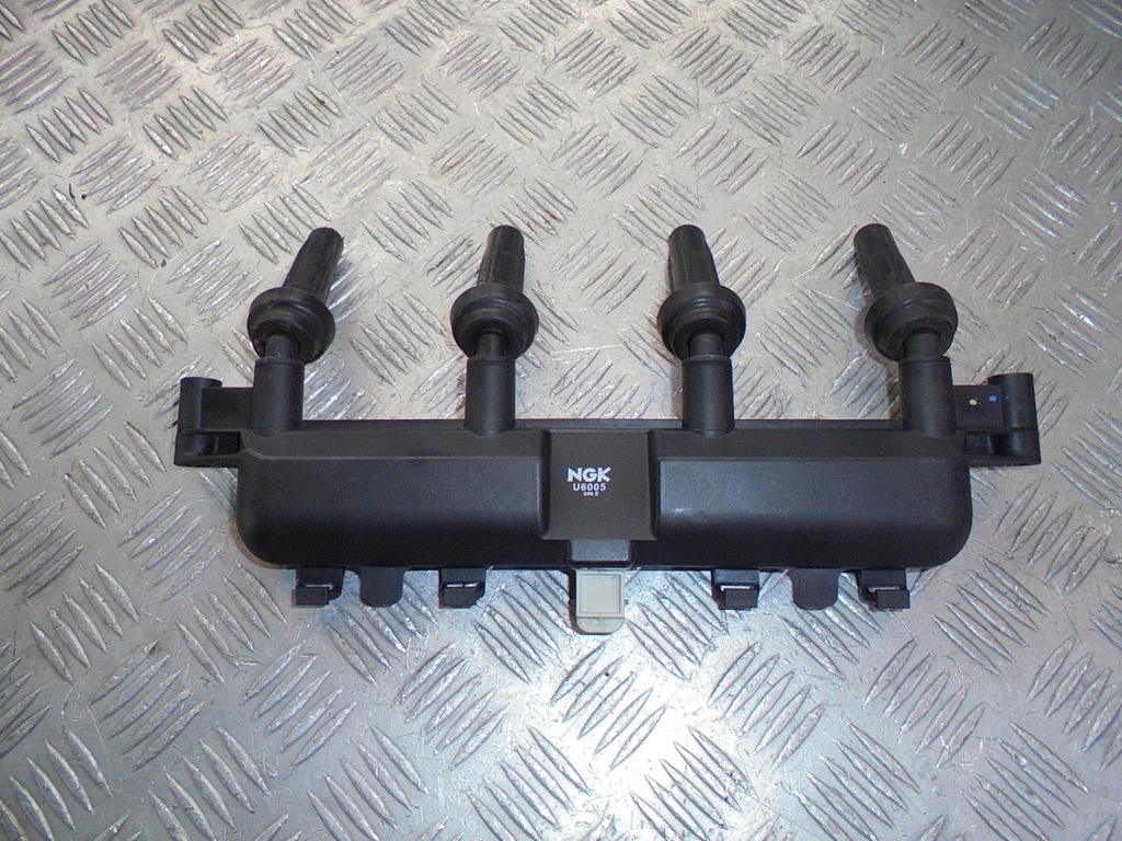 фото №13, Катушка зажигания - молдинг