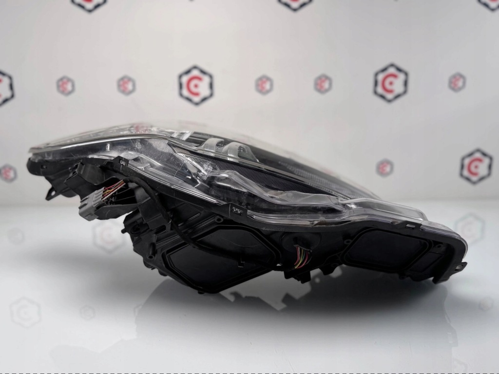 Фара фара правый  toyota auris 2 рестайлинг  led Доставка