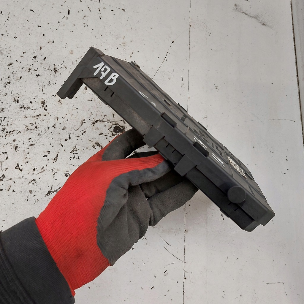 фото №16, Citroen c4 1,6 коробка модуль bsi + блок керування двигуна bosch 0281011630