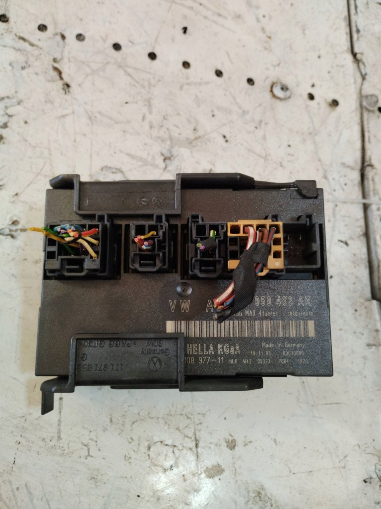 фото №1, Volkswagen touran i 2005 модули комфорта