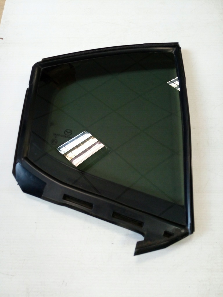 фото №1, Стекло mazda 3 '13-19 oryg.