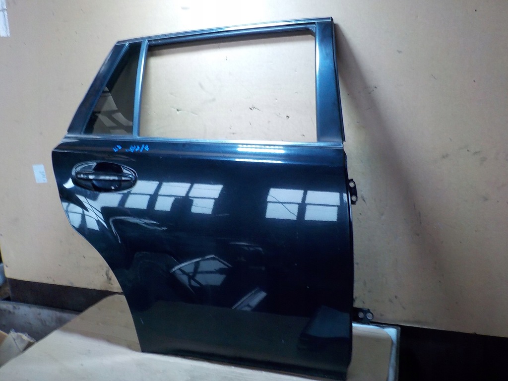 фото №1, Subaru legacy awd 2.0d двері правий задня