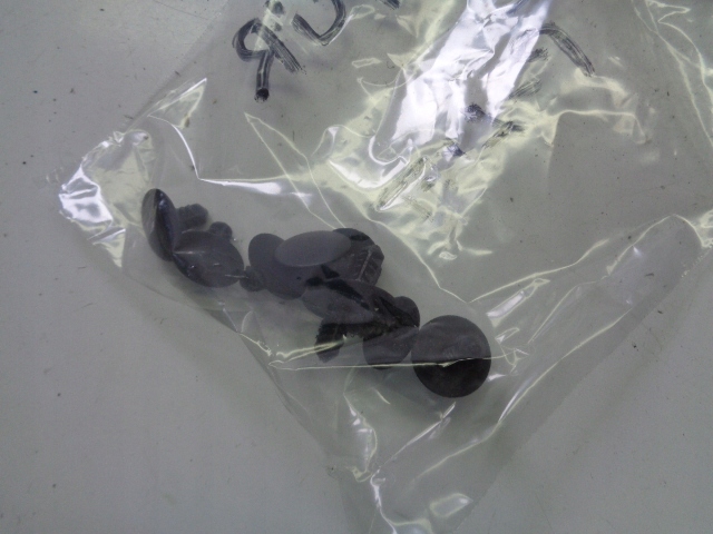 фото №4, Шумоизоляция капот клипсы renault captur i przed lift 2014 rok