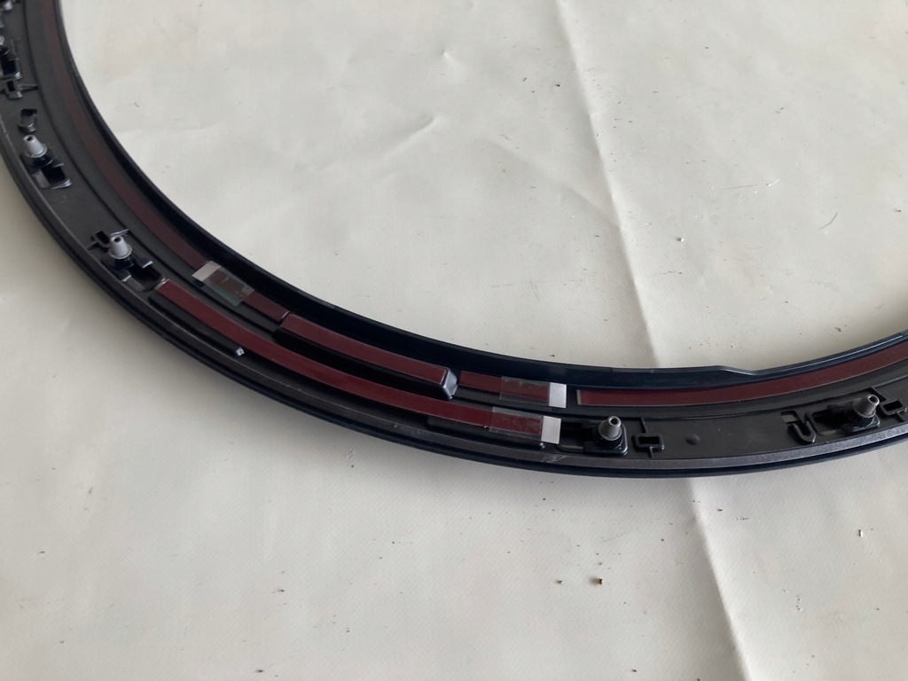 фото №7, E-tron молдинг крыла правая перед 4ke853718