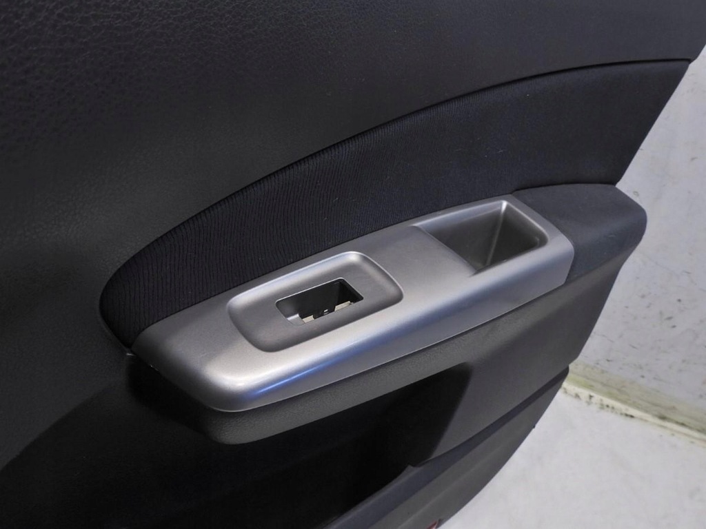 фото №7, Обивка дверь правый перед subaru forester iii