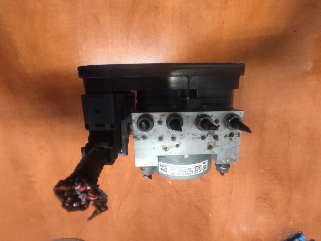 фото №1, Vw audi seat skoda abs 5wa614517bd rok cz-wa