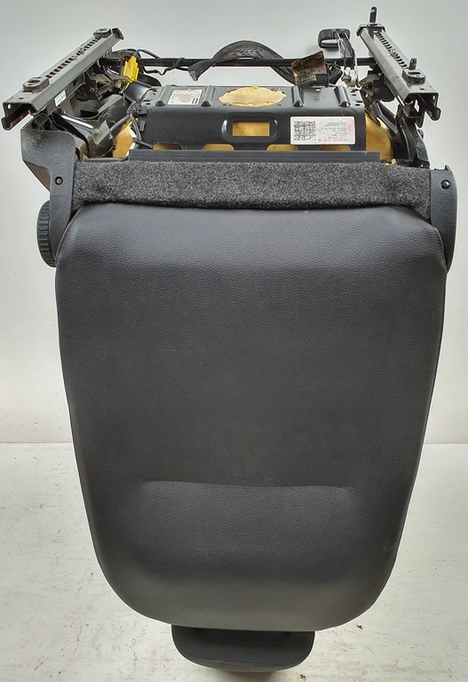 фото №7, Сиденье правый перед пассажира vw golf vi europa