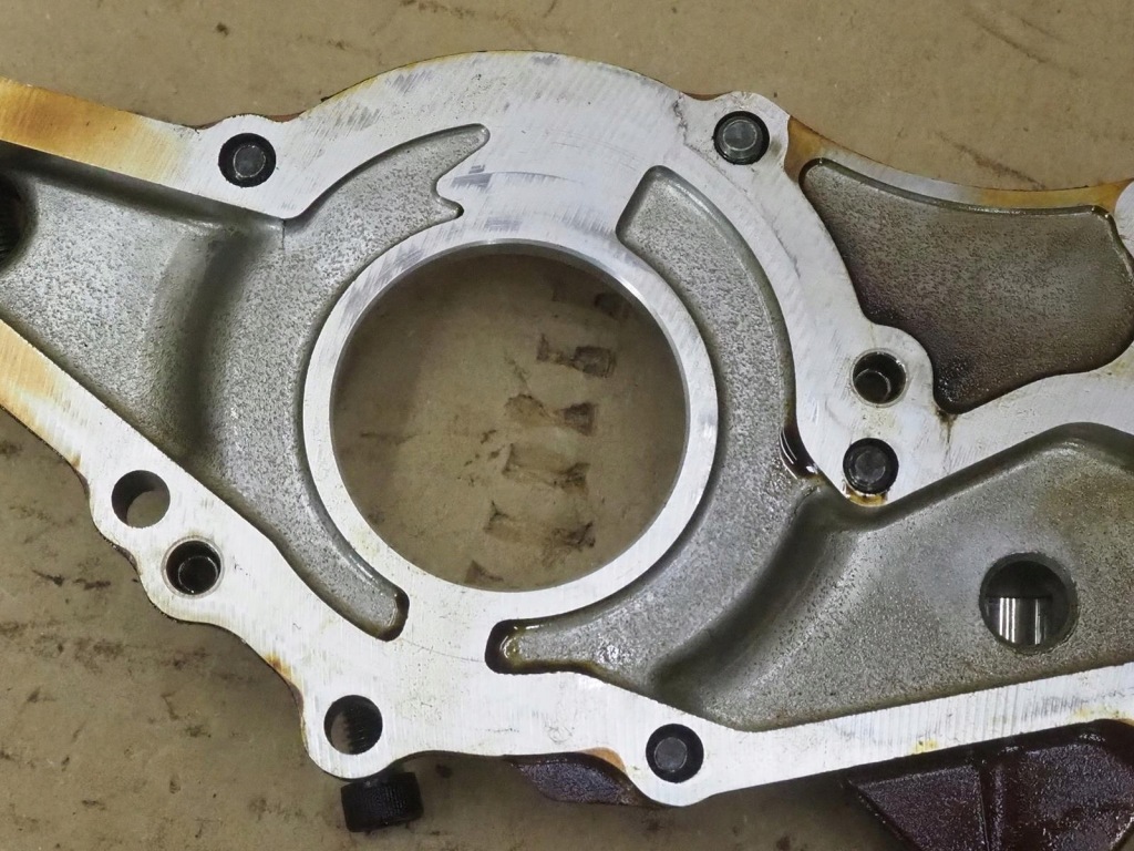 Корпус насос оливи розподільного валу suzuki swift 3 2008r 1.3 m13a Київ