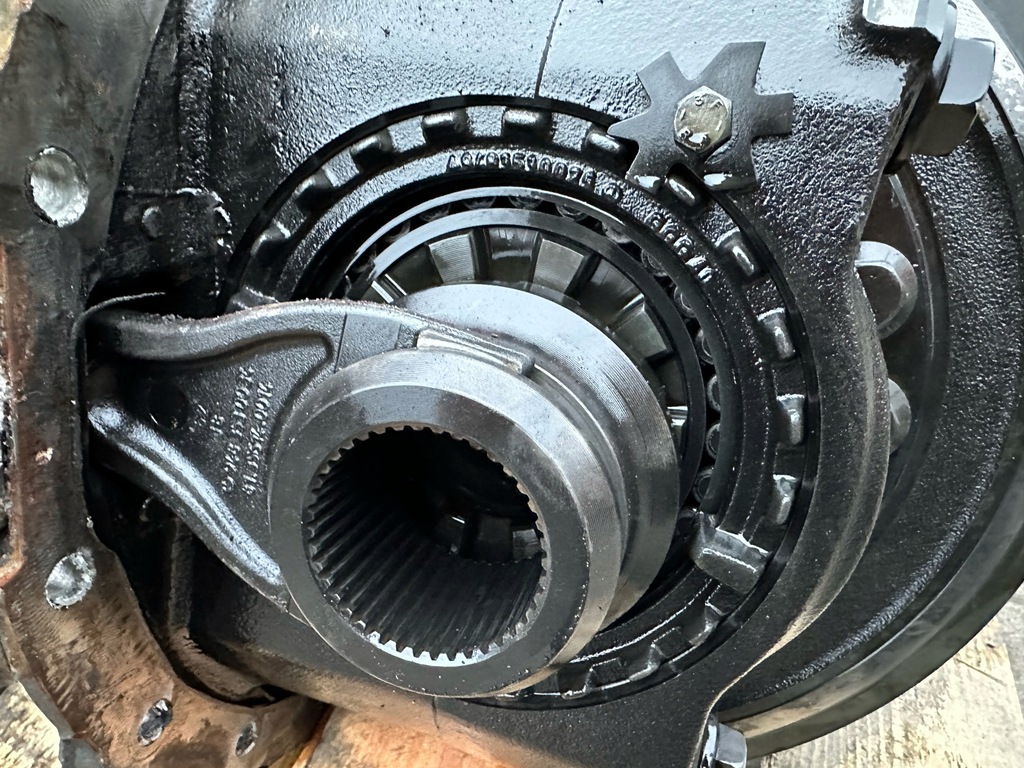 фото №9, Mercedes actros mp4 вкладиш міст диференціал 2.411 головка міст