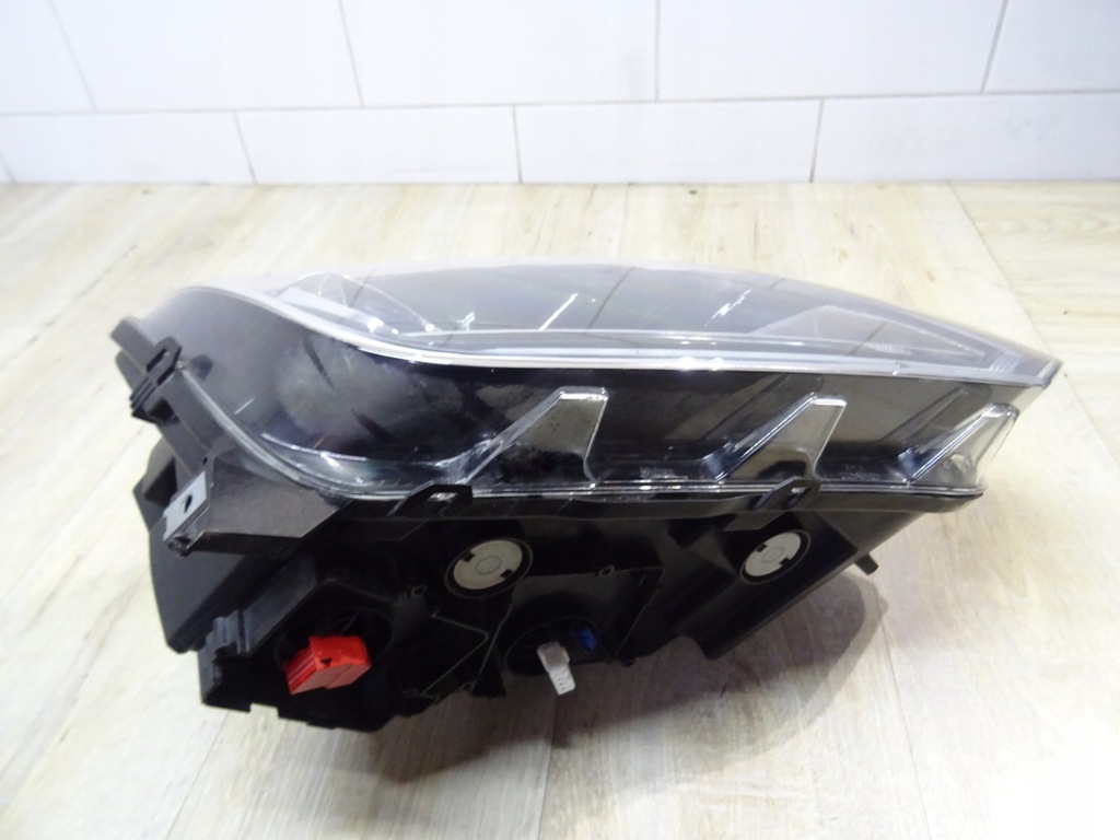 фото №10, Лампа перед правая vw amarok 2h3941032