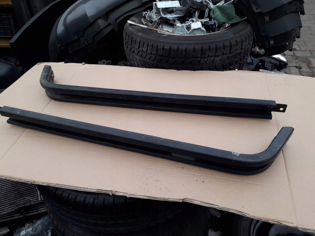 фото №1, Направляющая направляющая дверь dacia dokker средняя