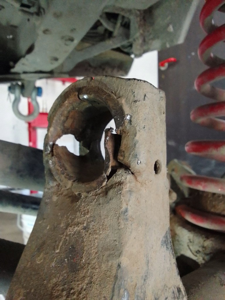 Кронштейн верхнього важеля dana 30 jeep xj zj 5mm!! Недорого