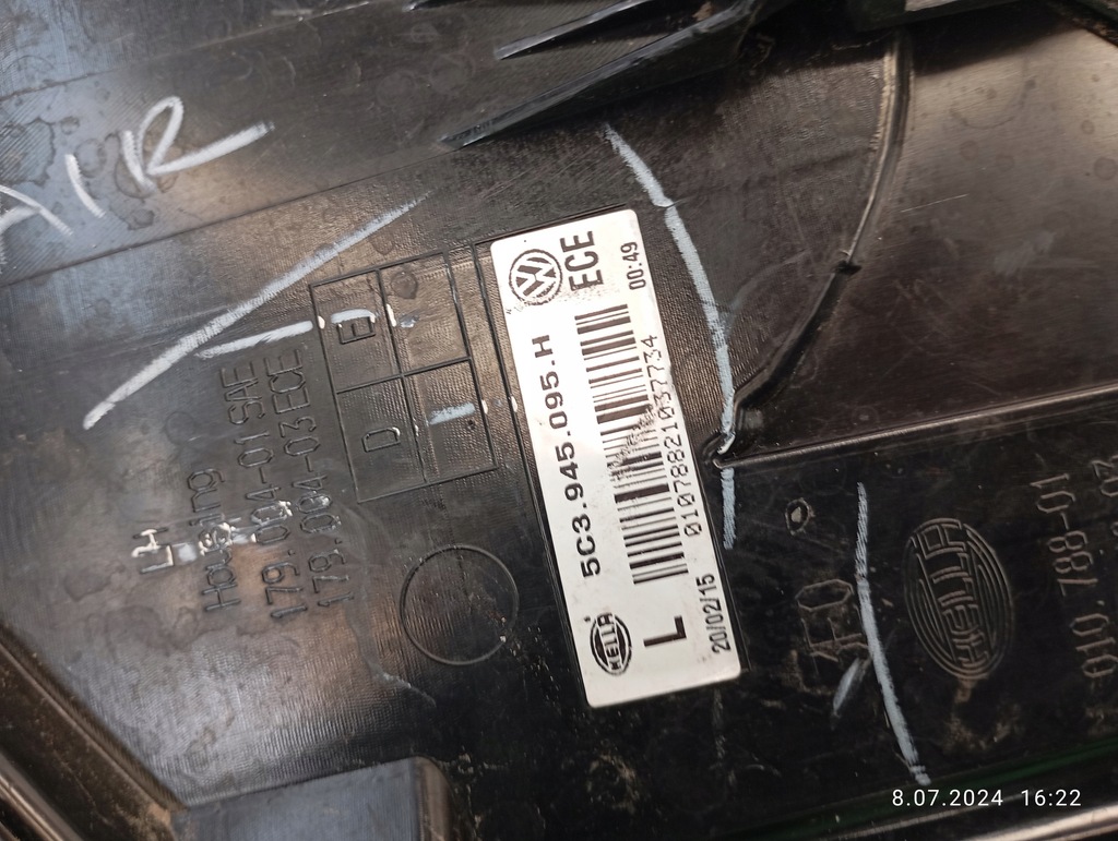 фото №10, Лампа левая задняя задняя vw beetle 5c3945095 15r