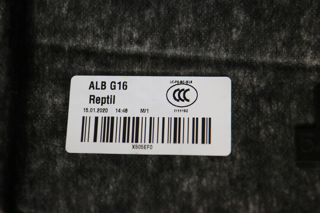 фото №10, Bmw 8 g16 задня полиця czarna шторка електрична 8067268