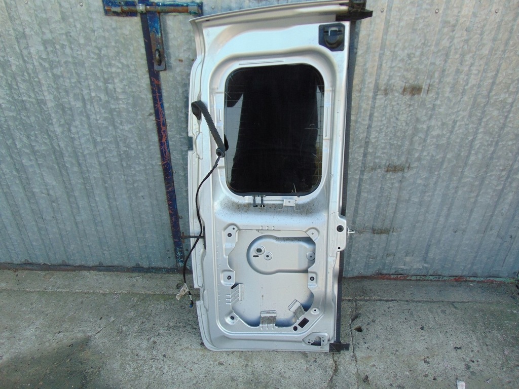 фото №10, Дверь правый задняя opel combo d doblo ii с стекло цвет серебристый