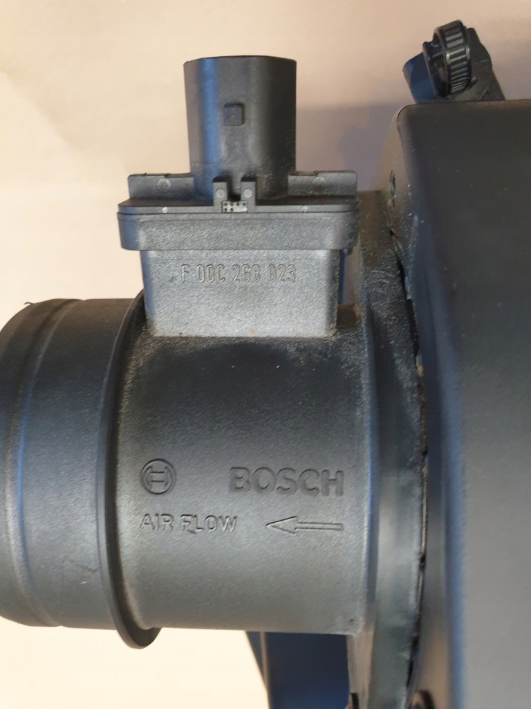 фото №3, Корпус фильтра воздуха расходомер land range rover sport 3.0d l494 оригинальный номер