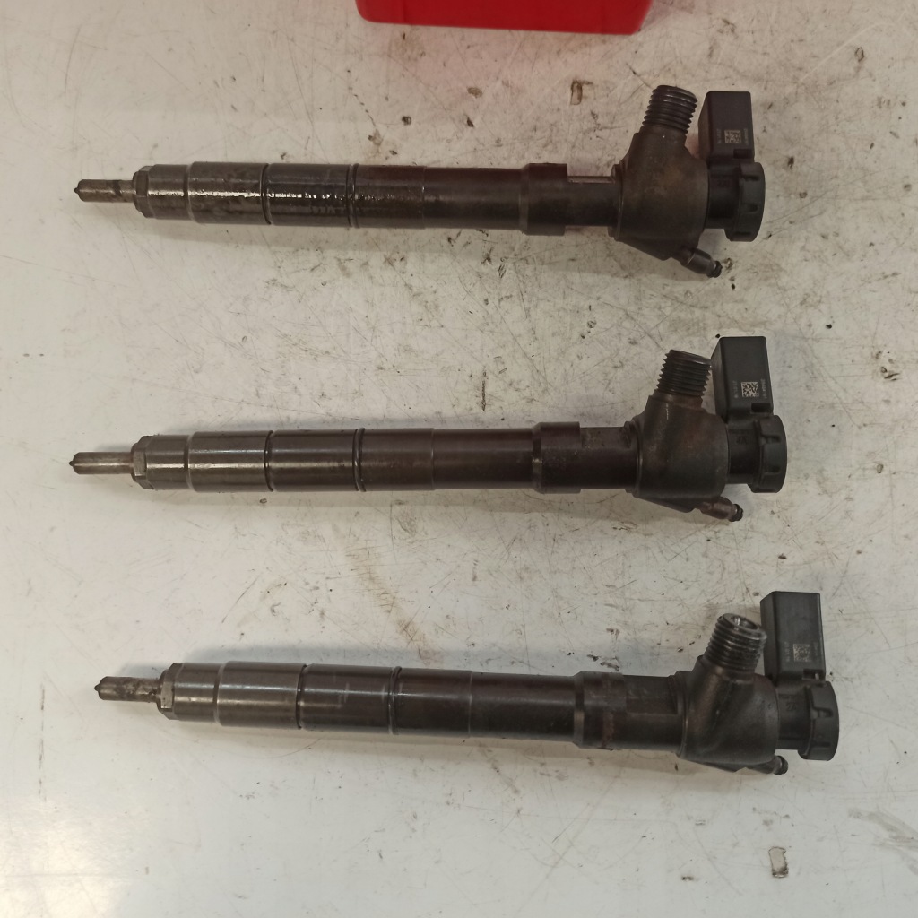 фото №11, Skoda fabia iii 1.4 b форсунка пального 04b130277j