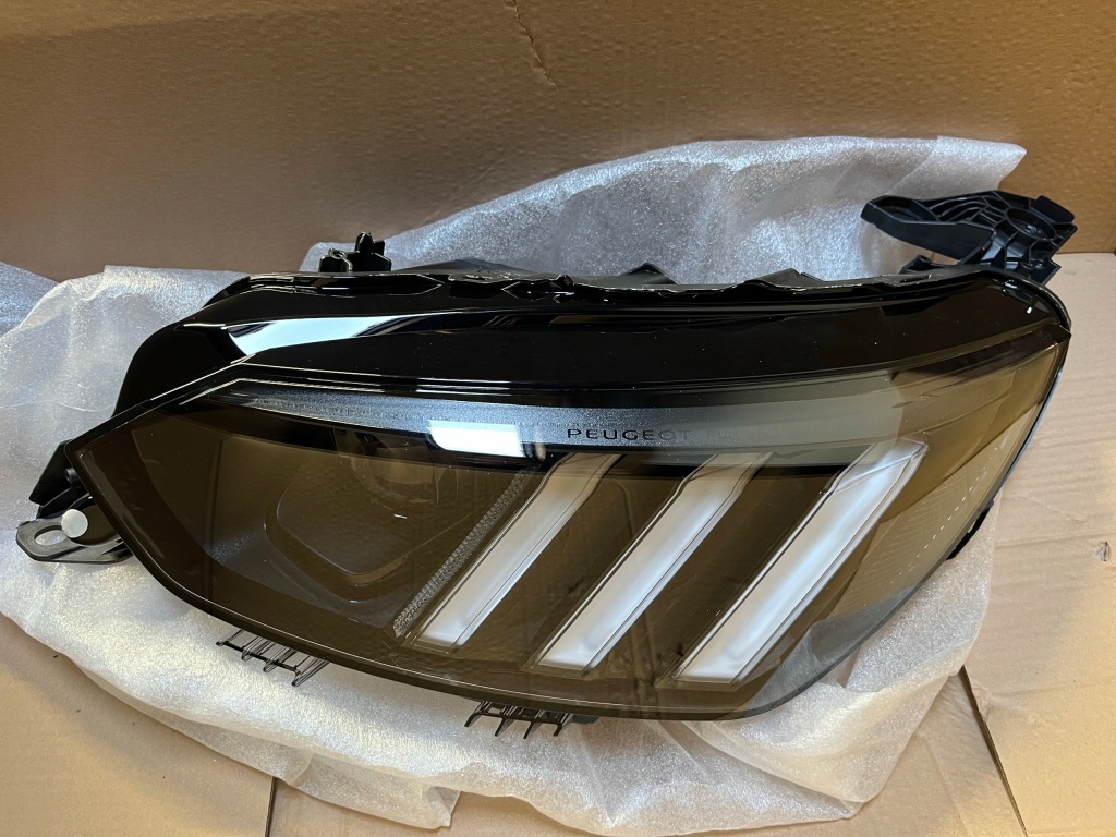 фото №1, Лампа full led peugeot 208 2008 ліва фара 9823194180 лівий full led